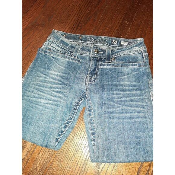 Size 27 Miss Me Denim Capri Blue Jean with Embellished Pockets Angel Wings - Picture 8 of 10